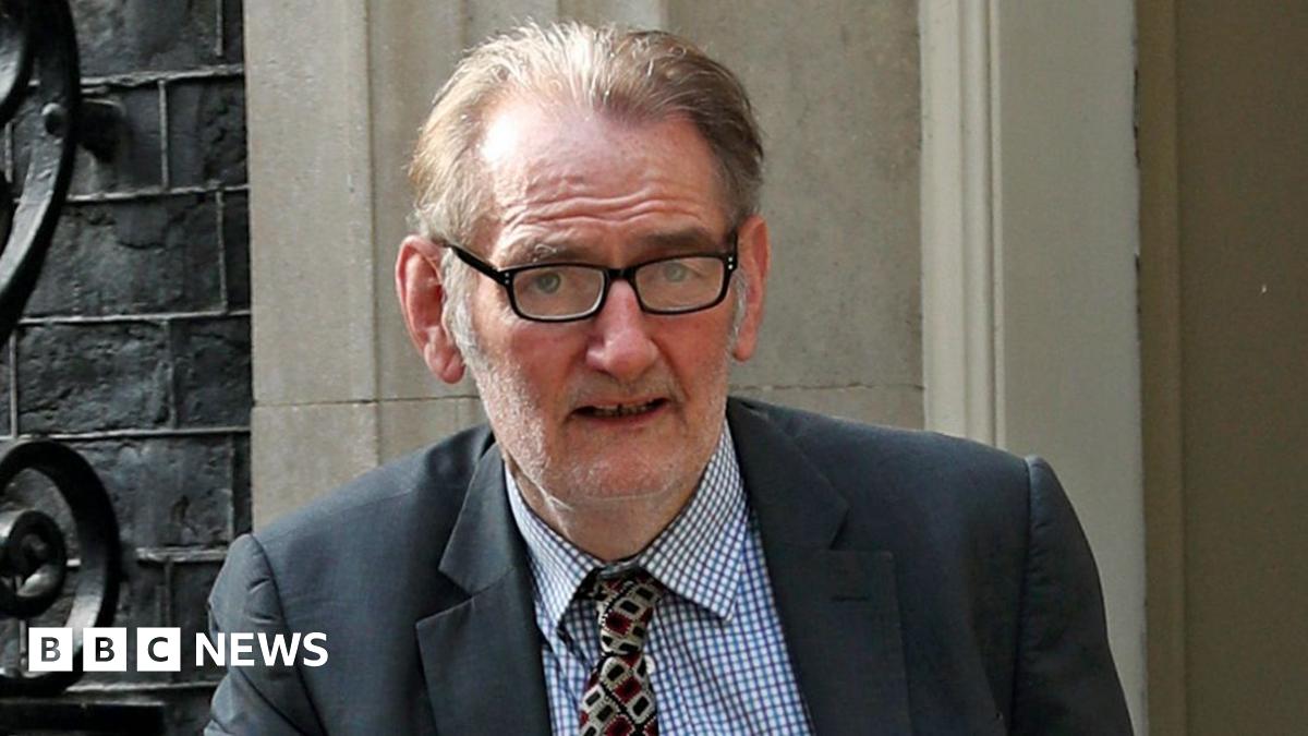 ONS head Sir Ian Diamond steps down for health reasons after data controversy - BBC News
