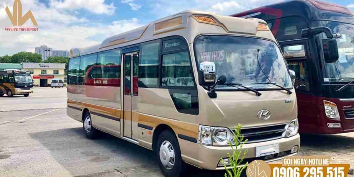 Cho thuê xe cưới 29 chỗ Hyundai County