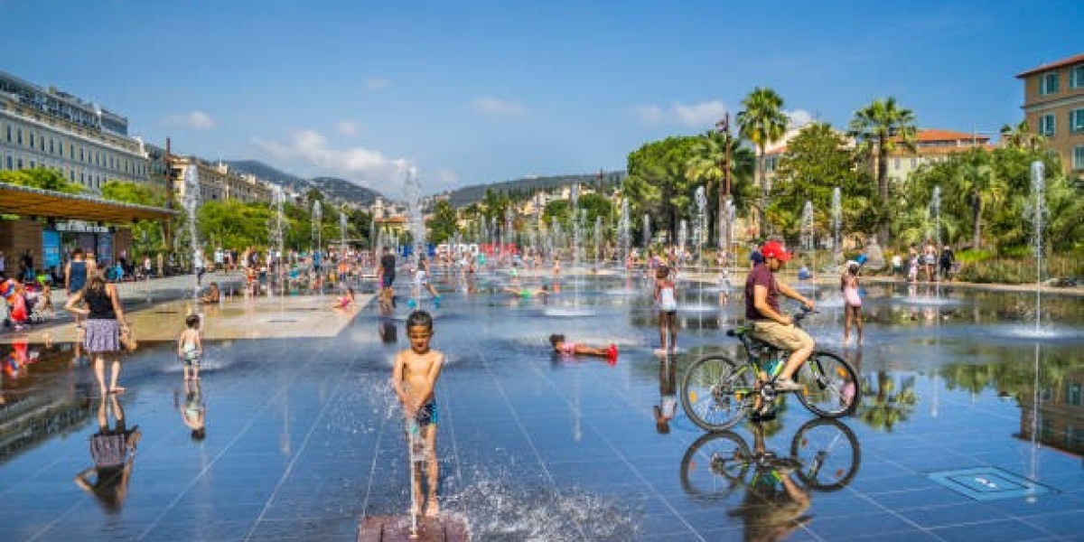 Budget-Friendly Waterparks in France for Family