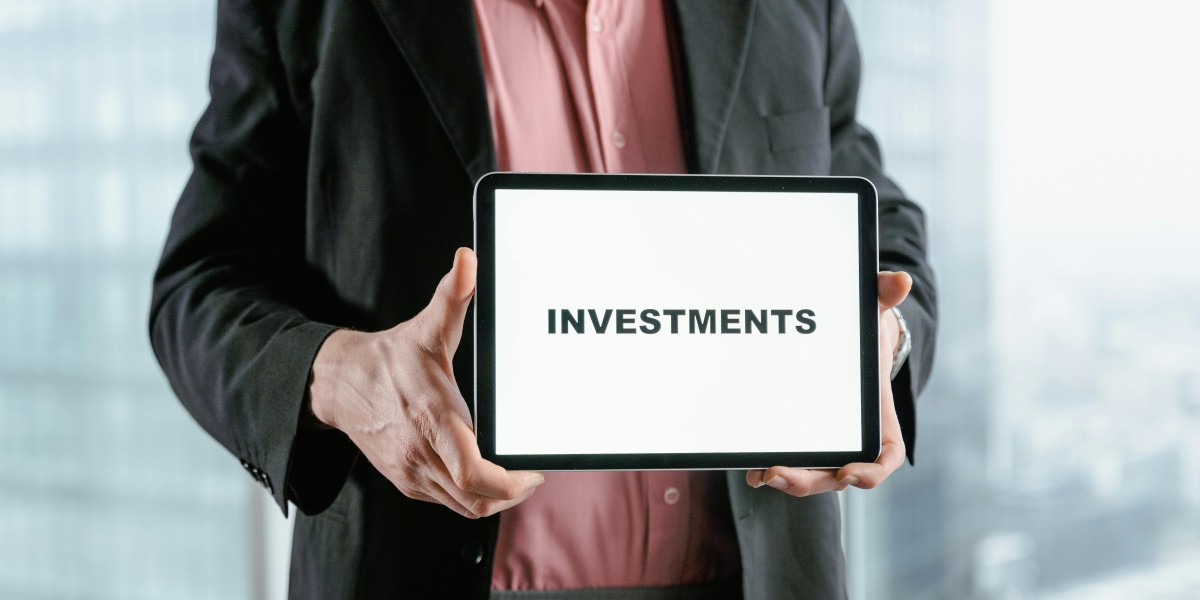 Real Estate vs. Stocks: Where Should You Invest