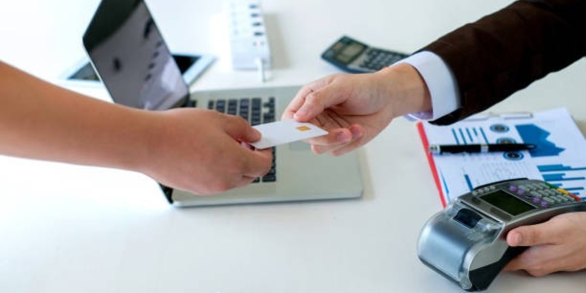 Card Acquiring Solutions: The Engine Behind Dig
