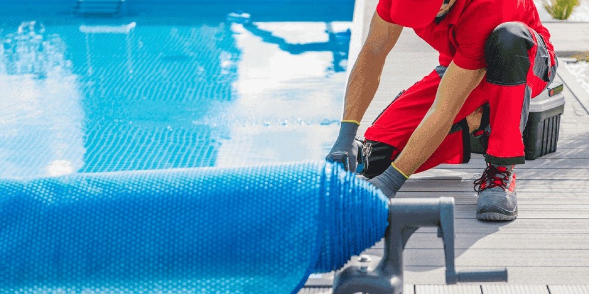 Affordable Pool Cleaning Service in Parkway, CA