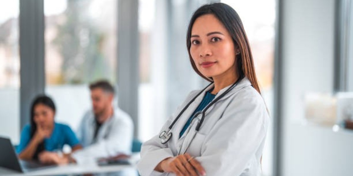 Meet the Best Dermatologists in Riyadh in 2025
