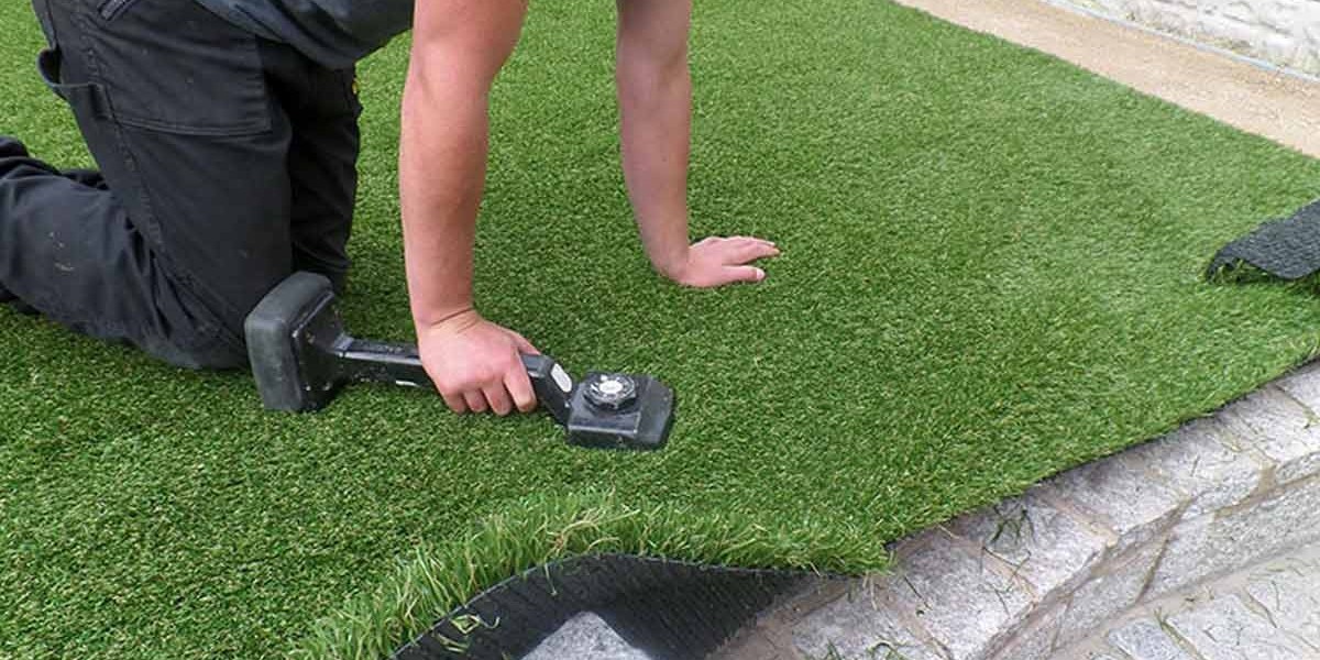 Artificial Grass vs Natural Lawn Washington