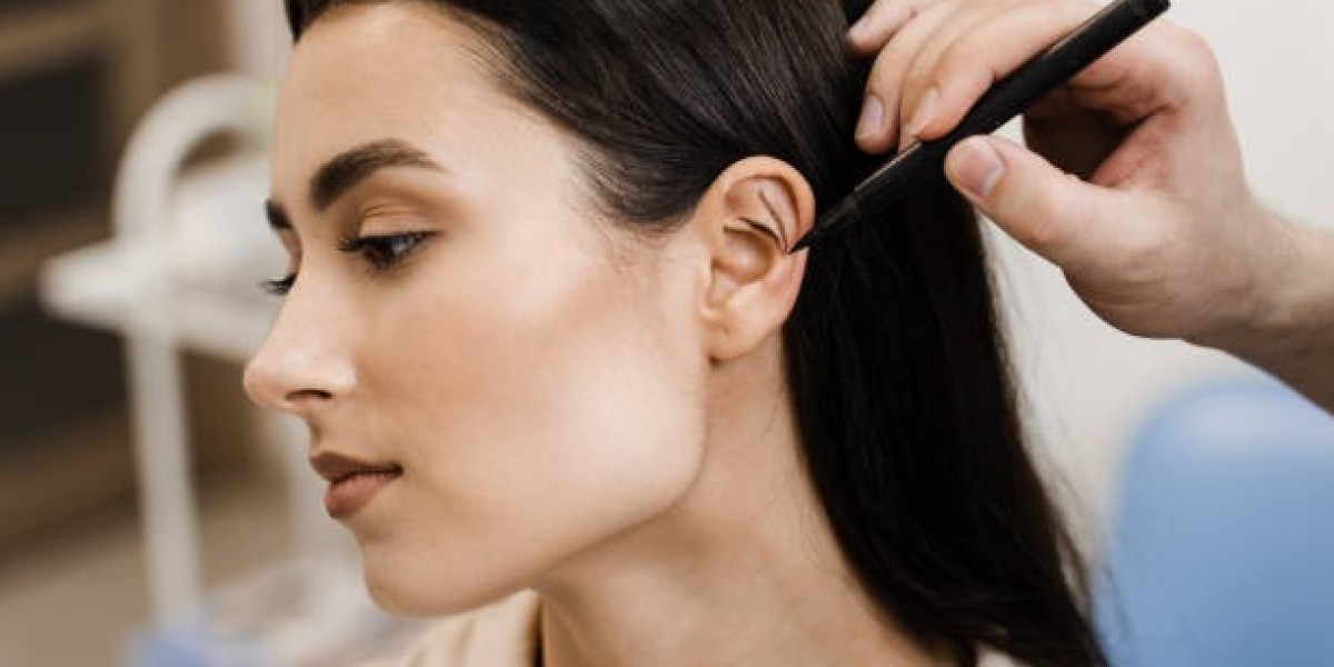 Best Otoplasty Surgeon in Dubai: How to Choose