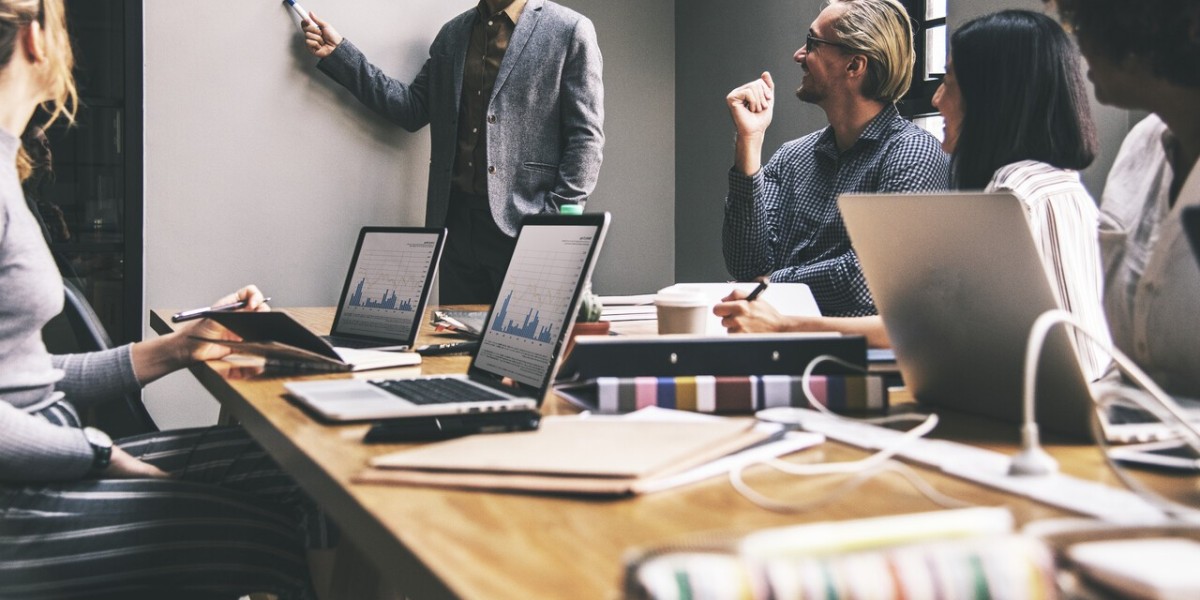 How to Start a Business in the UAE Mainland: A
