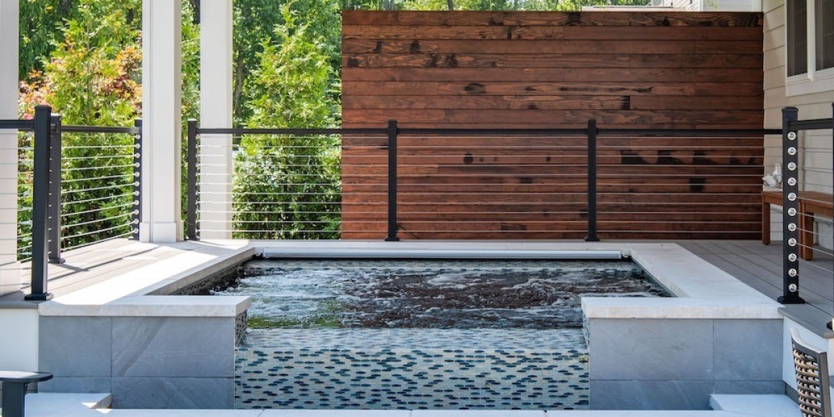 Can Residential Pool Service Help Prevent Algae