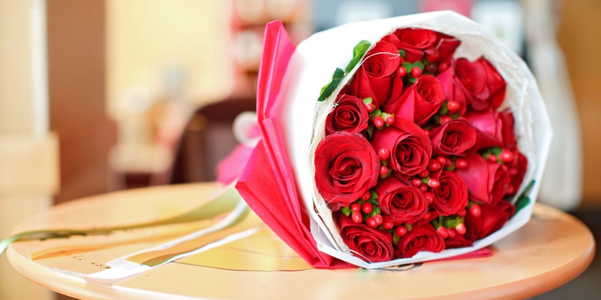 Online Flower Gift Combos For Couples – 30 Min