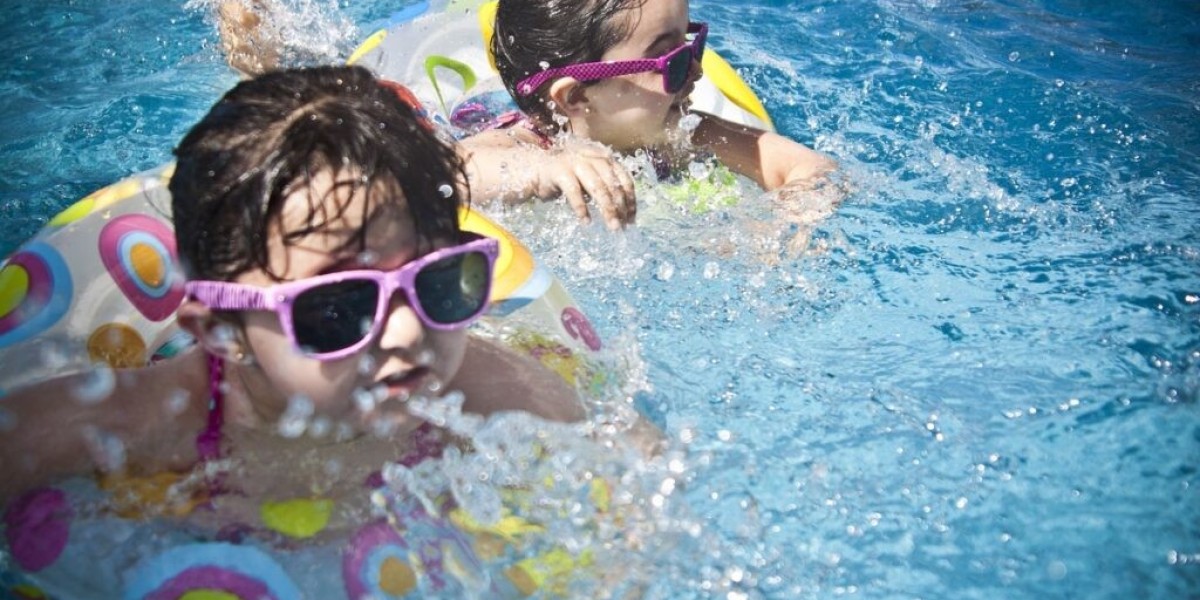 Farmhouse for Pool Party in Noida