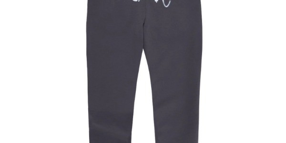 Everyday Edge: Why Syna World Sweatpants Fit Ef