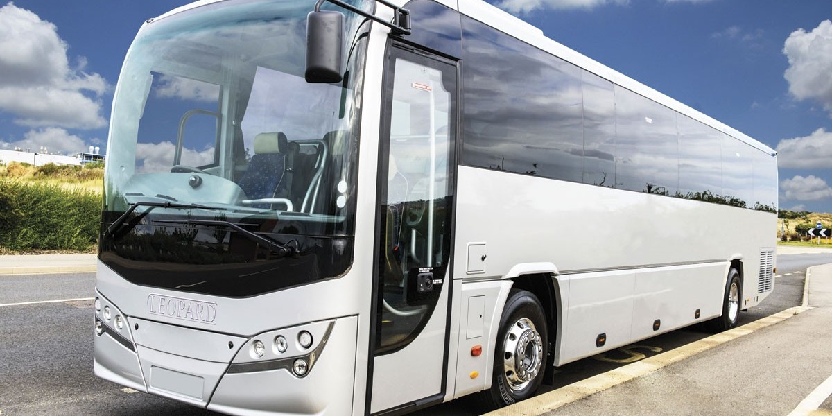 Exploring Group Travel Comfort with Minibus Hir