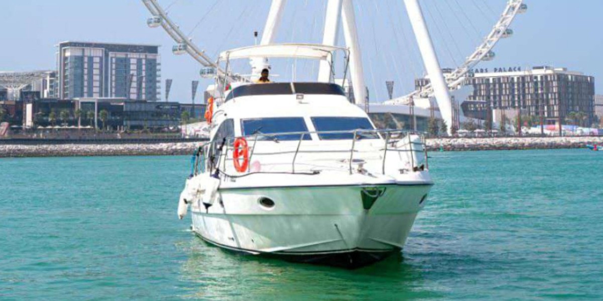 Yacht Rental for Engagement Party in Dubai: Cel
