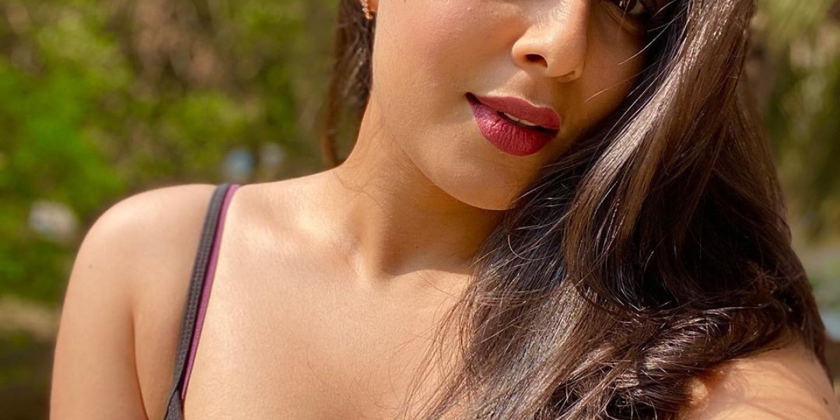 Independent Call Girl Dubai	+971588427980