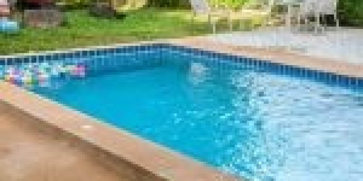 Choosing the Best Tiles for Your Swimming Pool