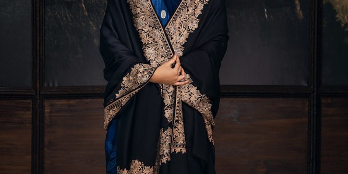 Discover the Timeless Elegance of Shawls