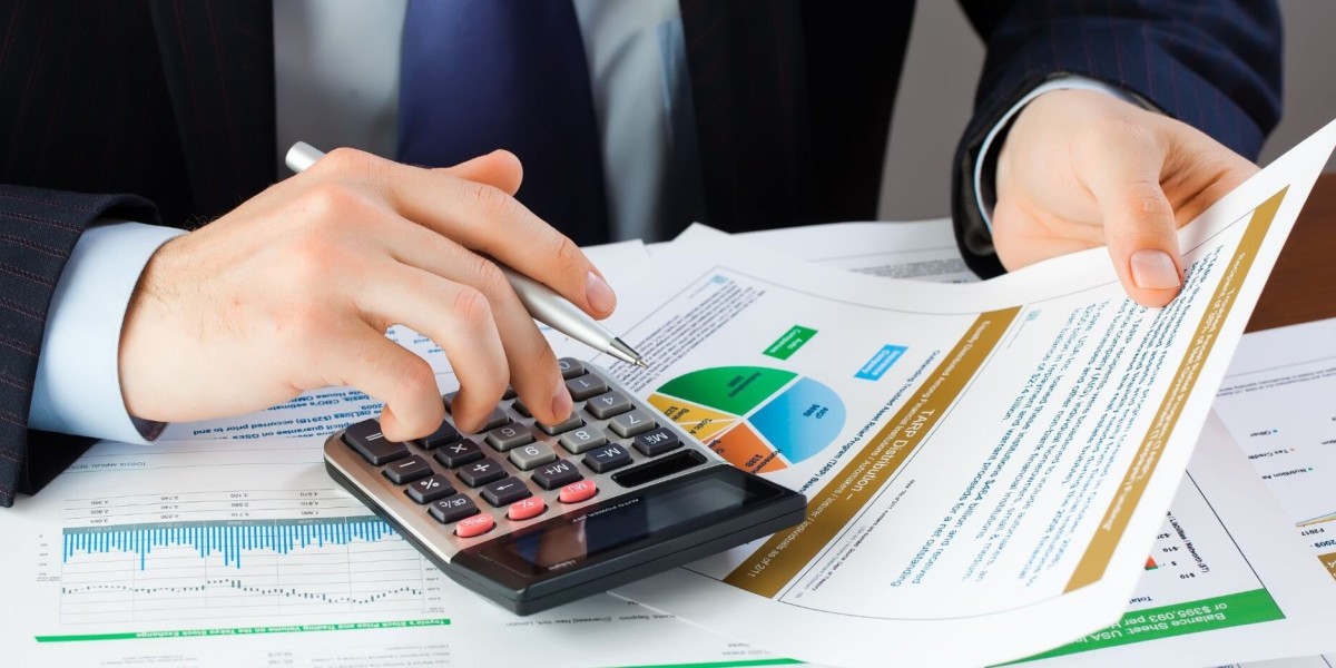 : How to Find the Best Business Consultant Near