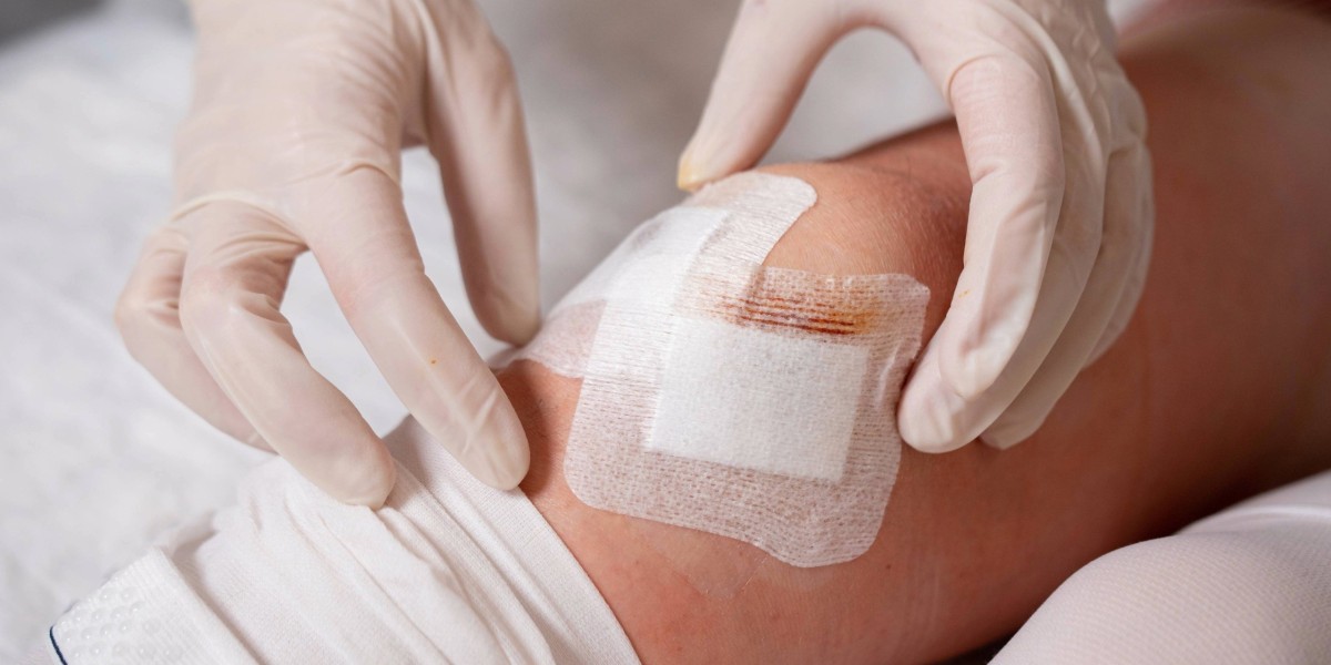 Signs You Need Wound Dressing at Home