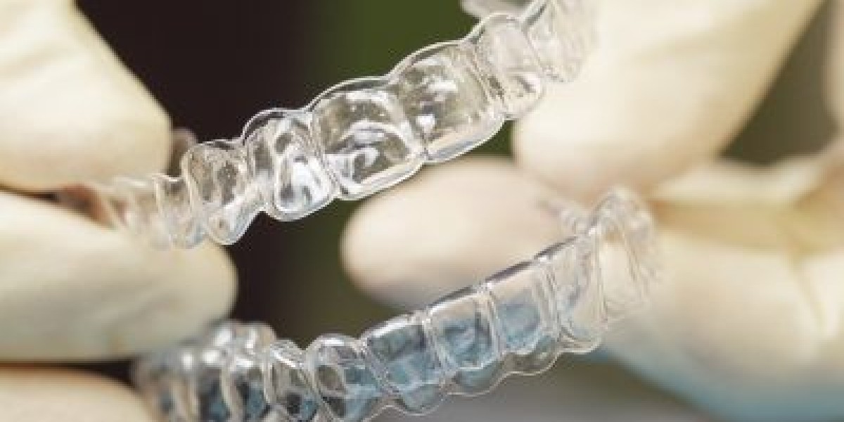 Teeth Whitening in West Hollywood 2025