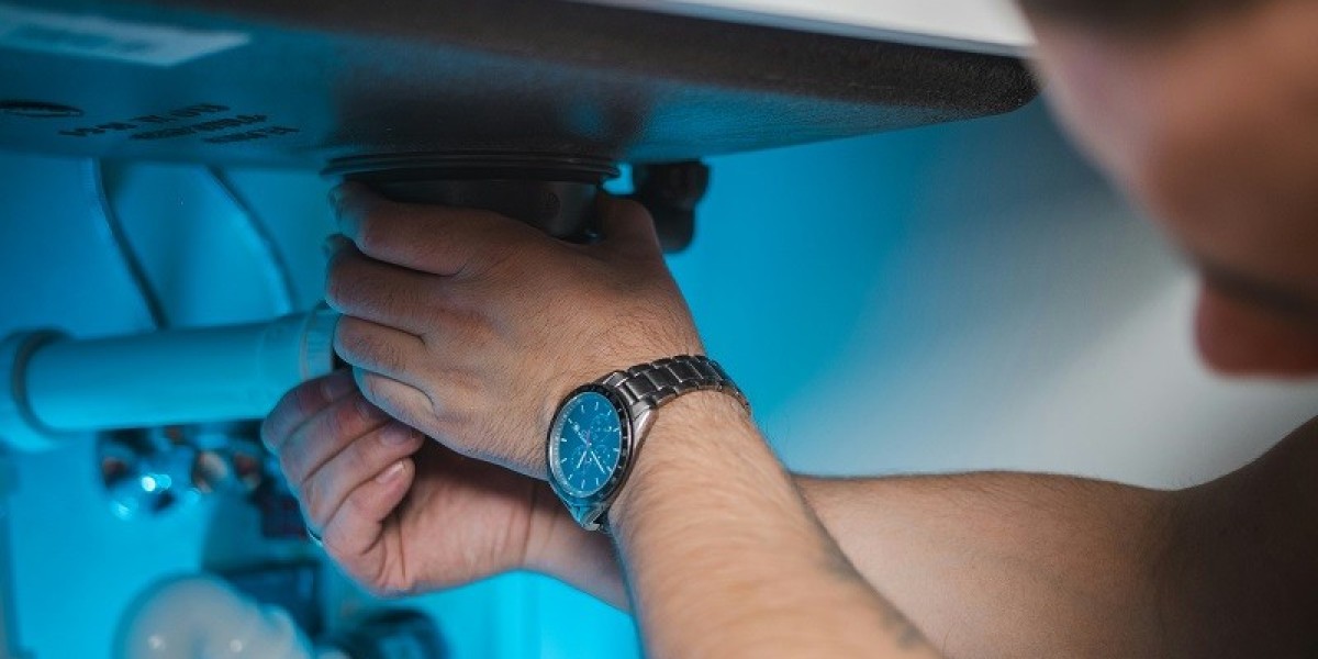 Why Hiring a Local Plumber in Prahran