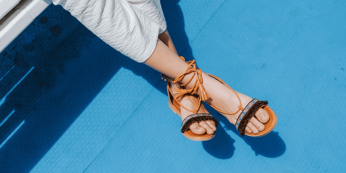 Step Up Your Style: Womens Sandals and Sandals