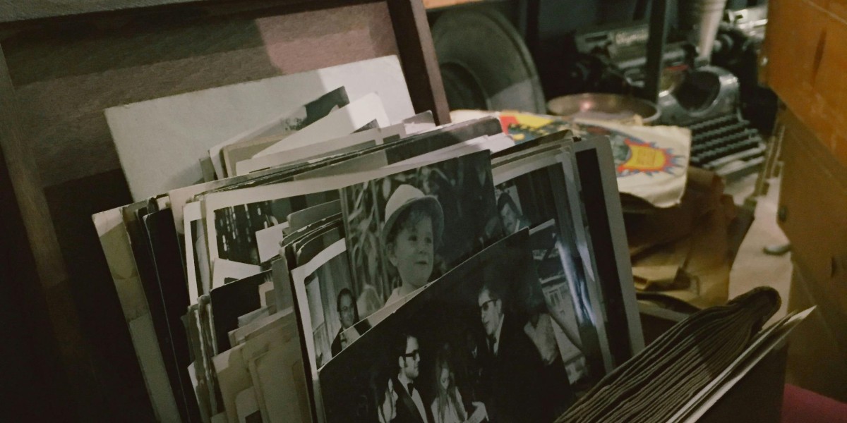 How to Store Collectibles and Memorabilia Safel