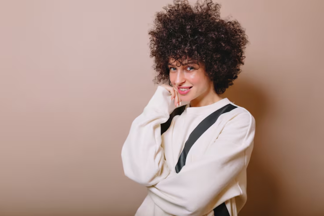 Curl Creams vs Gels vs Mousses: Finding the Right Curly Hair Stylers for Your Curls