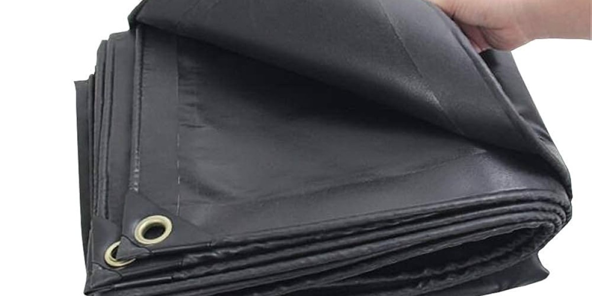 Using Tarpaulins for Emergency Shelters