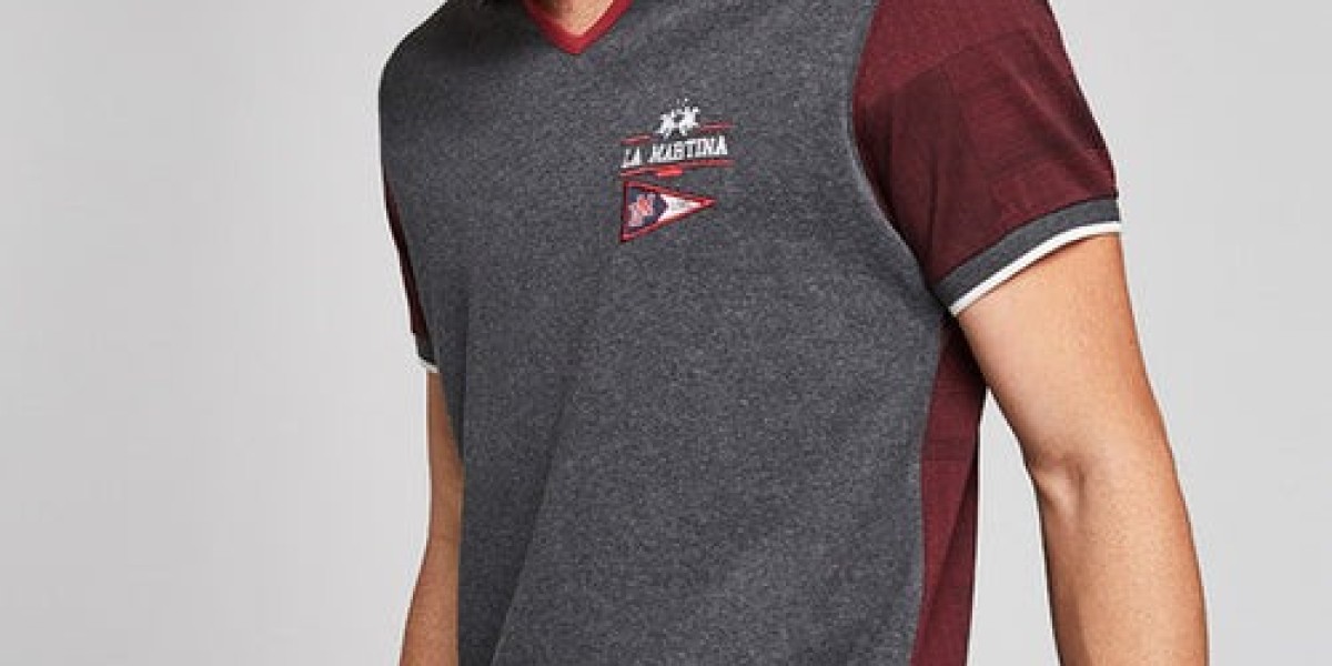 Upgrade Your Look: Trendy Polo Shirts for Men i