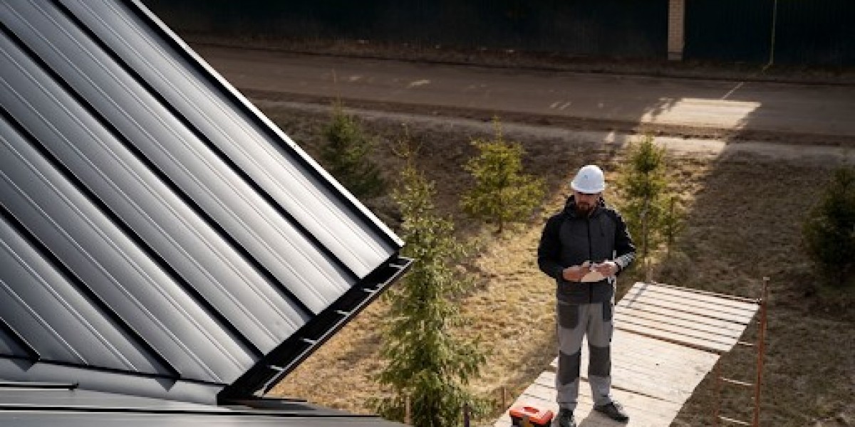 Standing Seam Metal Roof Guide – Costs, Install
