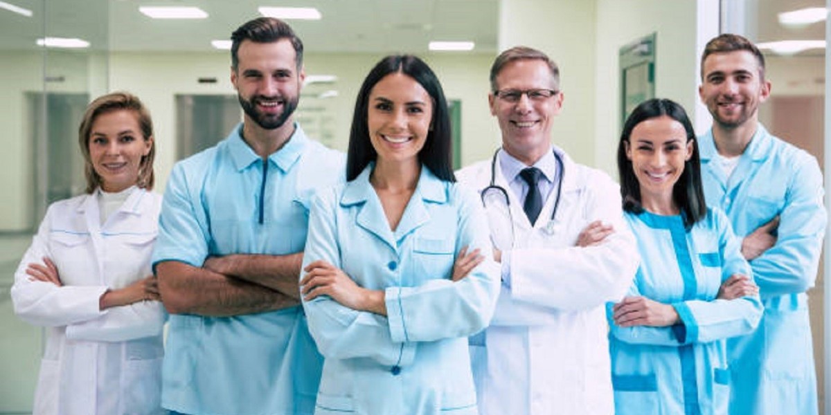 Meet the Best Plastic Surgeon in Riyadh: Rhinop