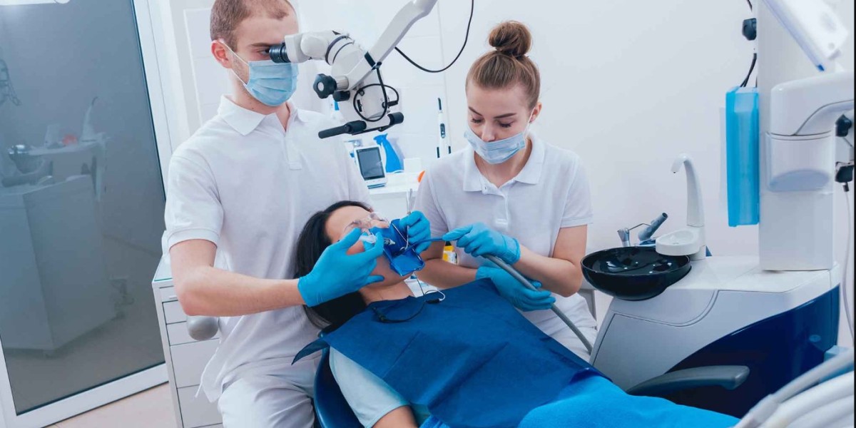 How to Find the Best Dental Implant Services