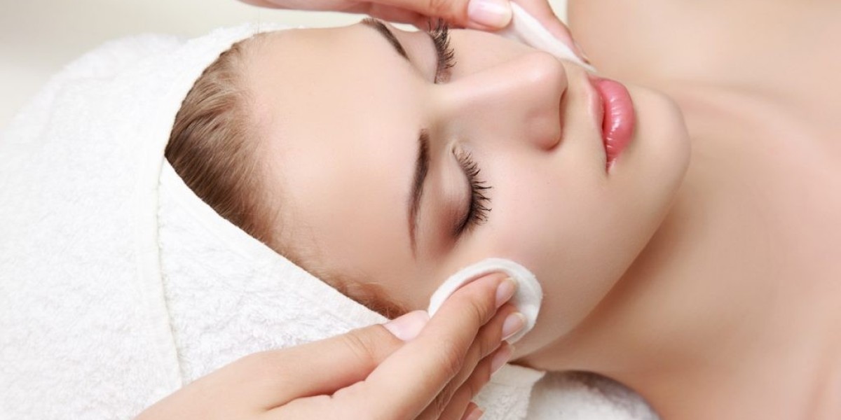 Is Deep Cleansing Facial with Extraction worth?