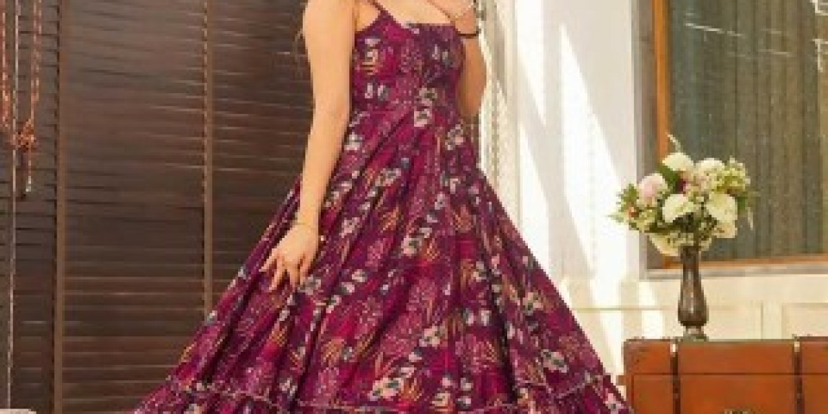 Women Gown Manufacturers in UK