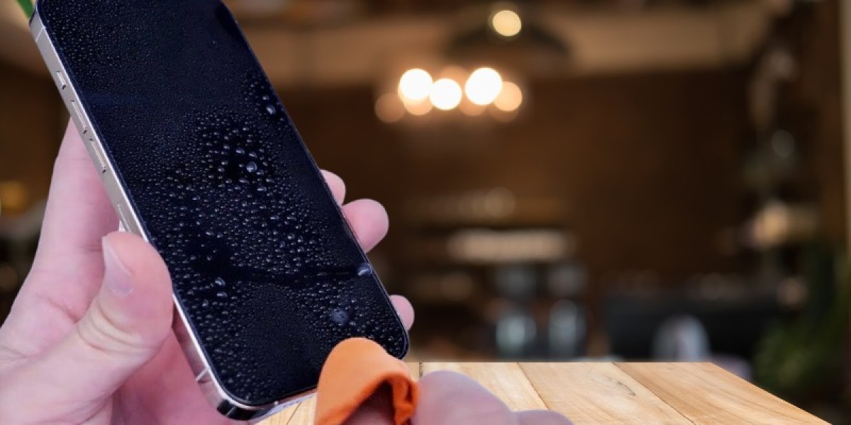 Cách bảo vệ màn hình iPhone 13 Pro Max đơn giản