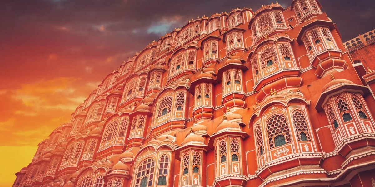 Rajasthan Tour: Explore the Royal Land of Kings