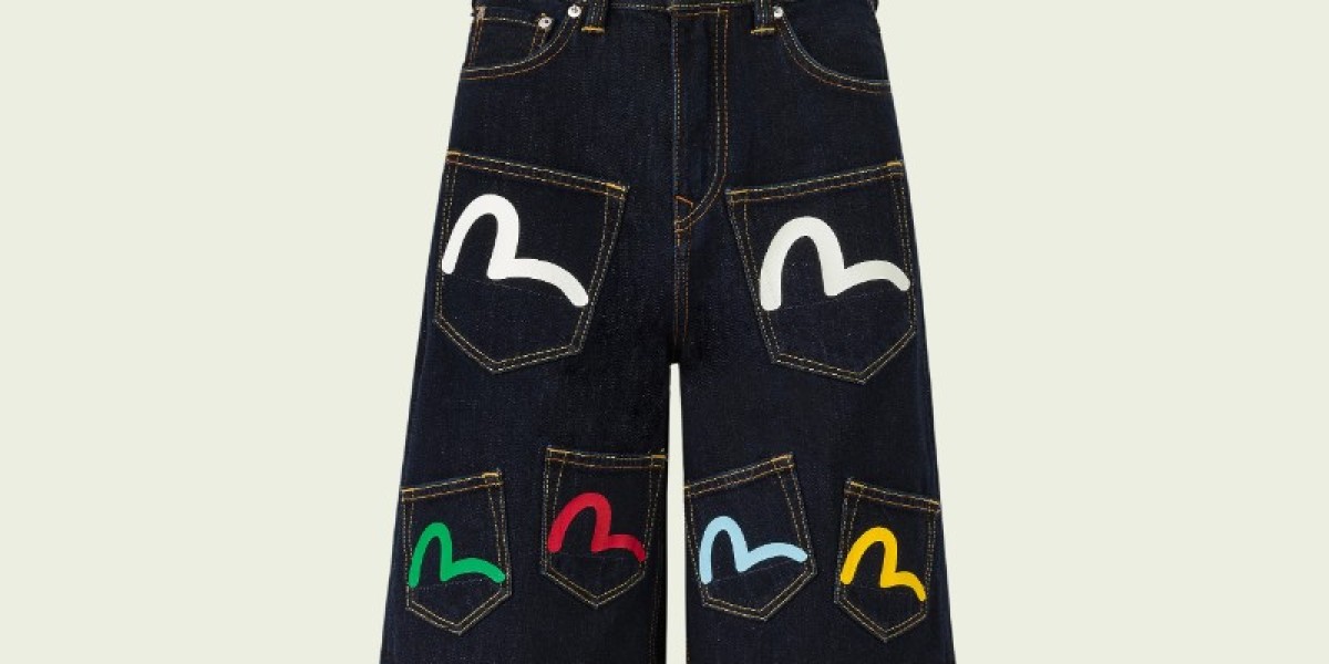 Evisu Shorts – The Perfect Blend of Style