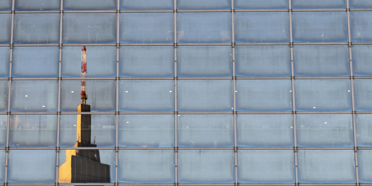 Monumentenglas latens plaatsen | Klus Precies