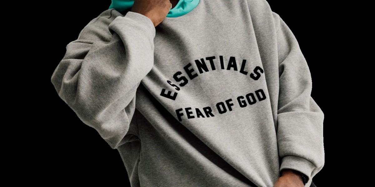 Essential Fashion Staples You Need Now