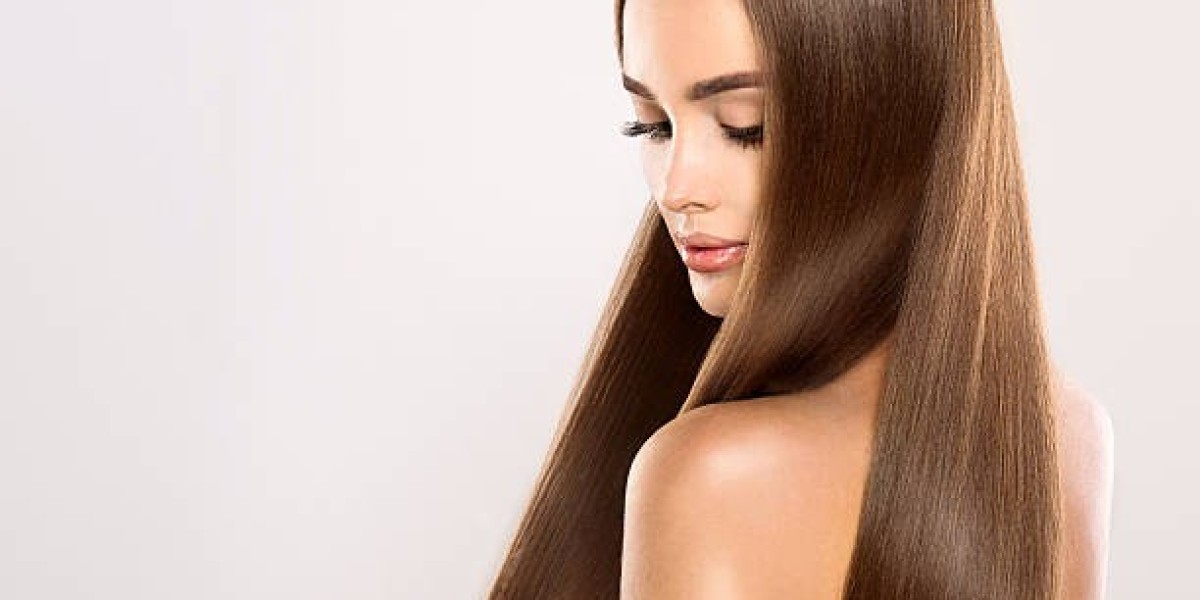 What to Expect from a Certified Nail Stylist Tr