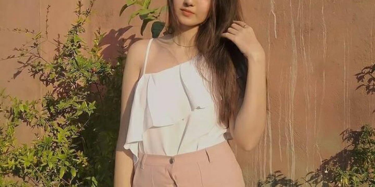 Independent Escorts in Aerocity – Premium Compa