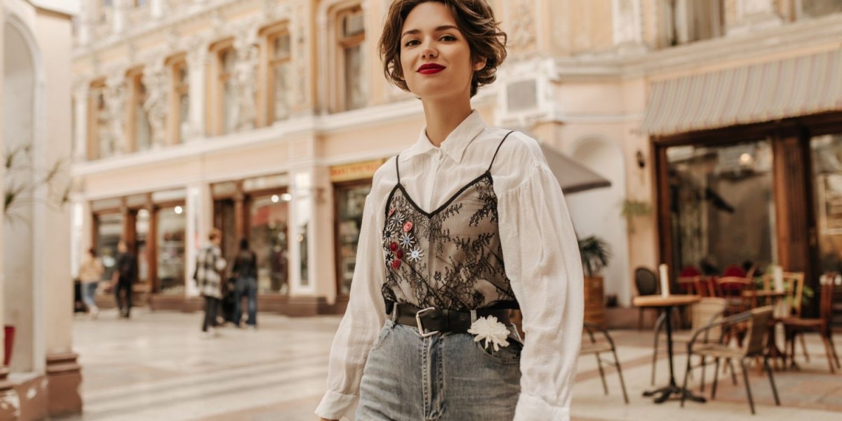 Chic Fashion & Outfits for Women: Your Ultimate