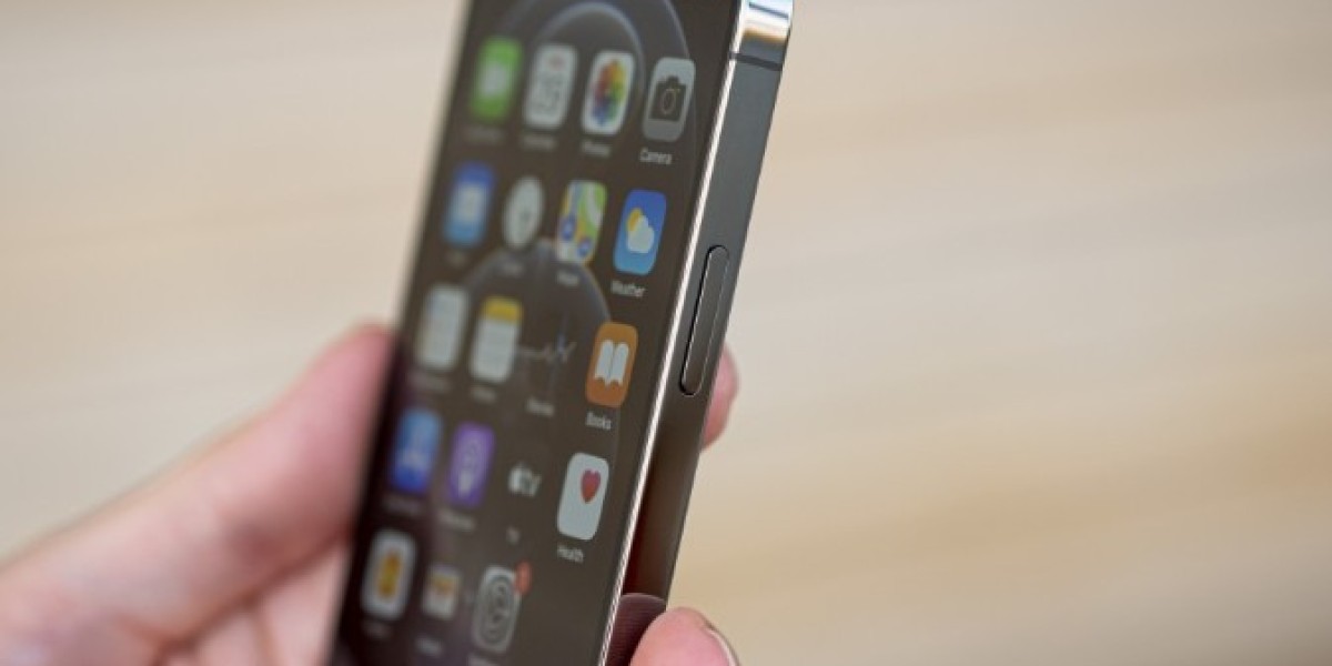 Điều chỉnh độ sáng cho màn hình iPhone 12 Pro