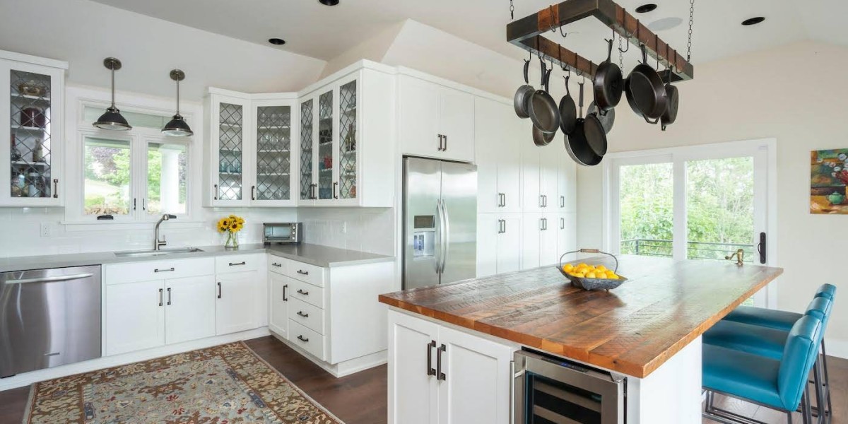 Transform Your Kitchen with Expert Cabinet Pain