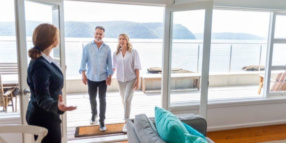 Enhancing Journeys with a Luxury Travel Advisor