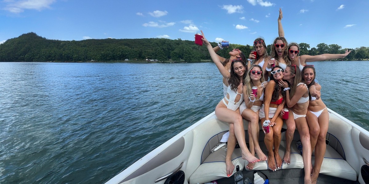 Experience the Best Austin Party Boat Rentals f