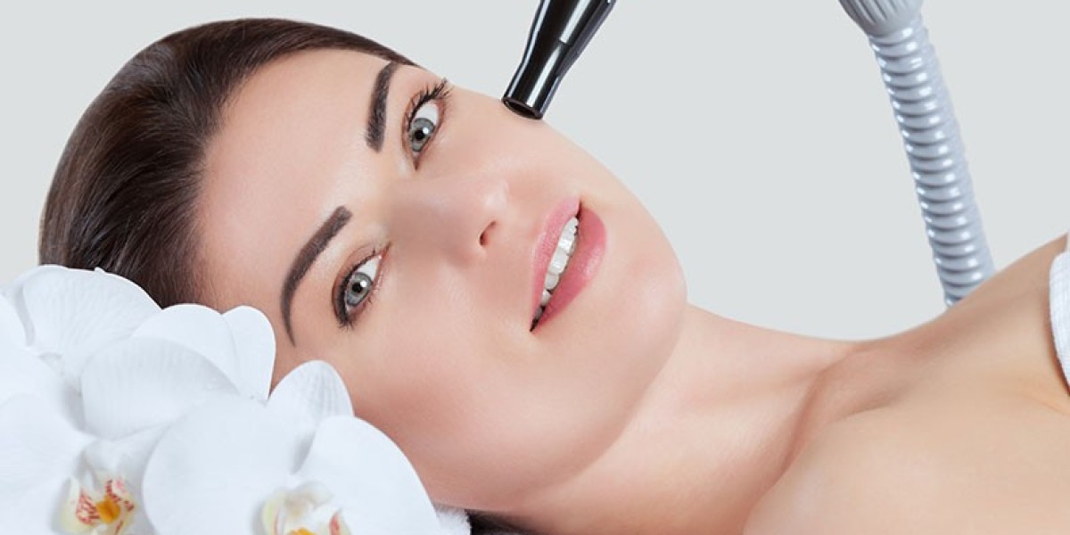 Laser Facial Dubai: Non-Surgical Skin Lift