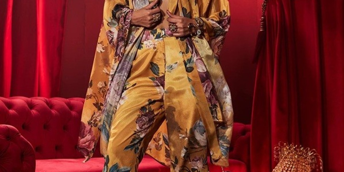 Rose Tiara Crop Top – Floral Party Wear