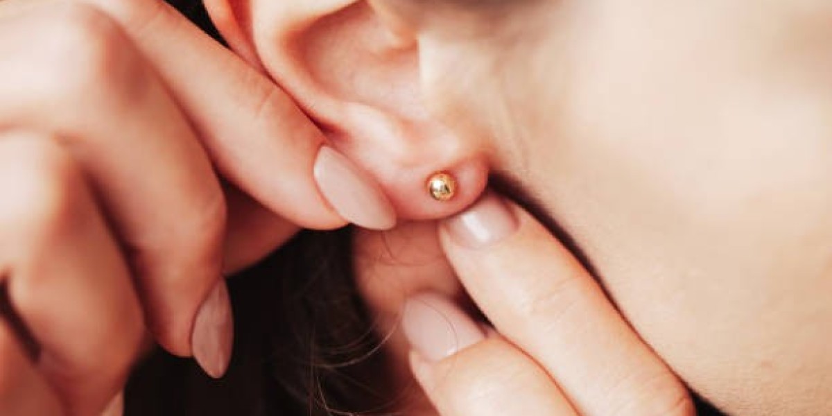 What Jewelry Materials Are Safe for New Ear Pie