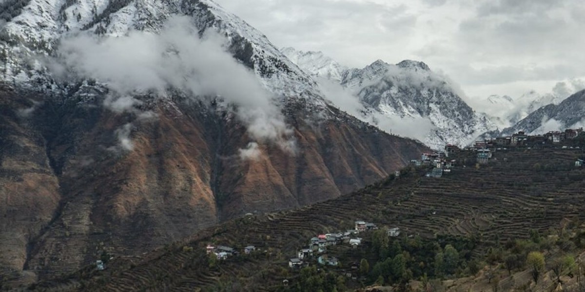 Pathankot to Bharmour Taxi