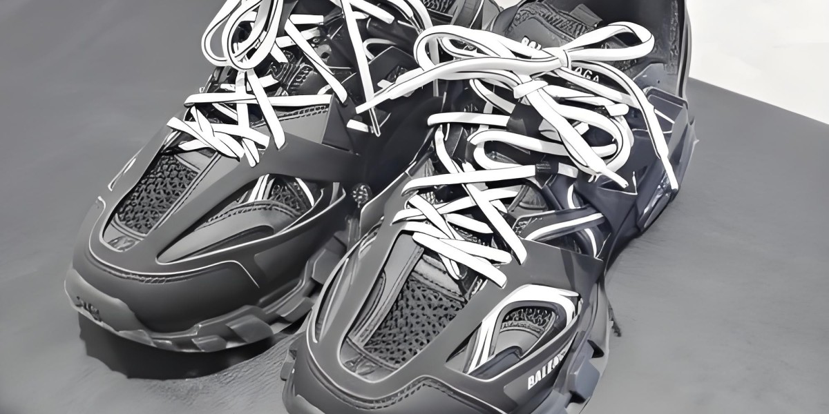 balenciaga taiwan 必看：巴黎世家老爹鞋 triple s 穿搭分析